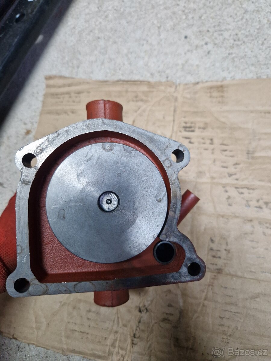 Vodni pumpa zetor uř1 turbo - 3