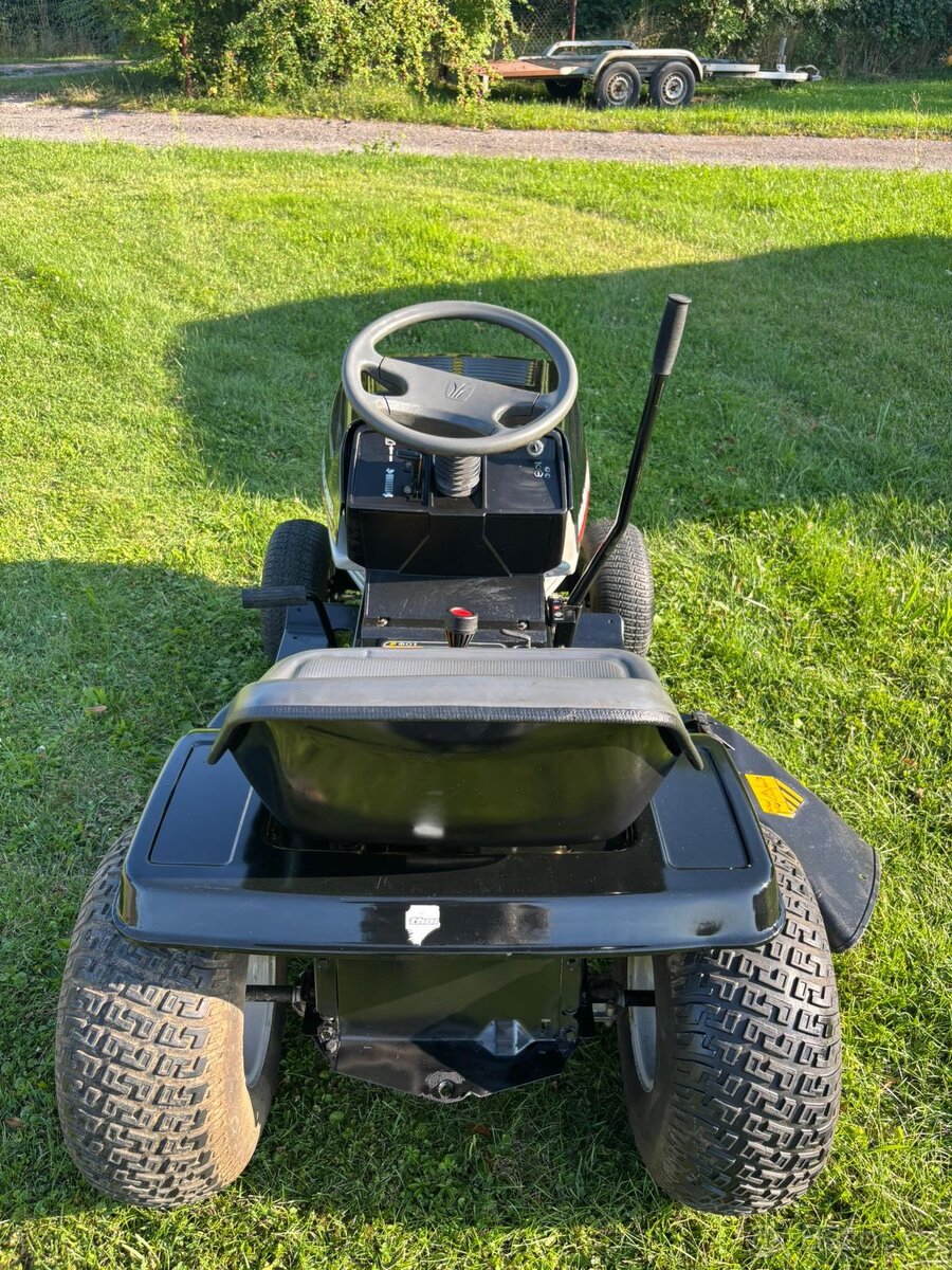 Zahradní traktůrek MTD 14,5 /102 - 3