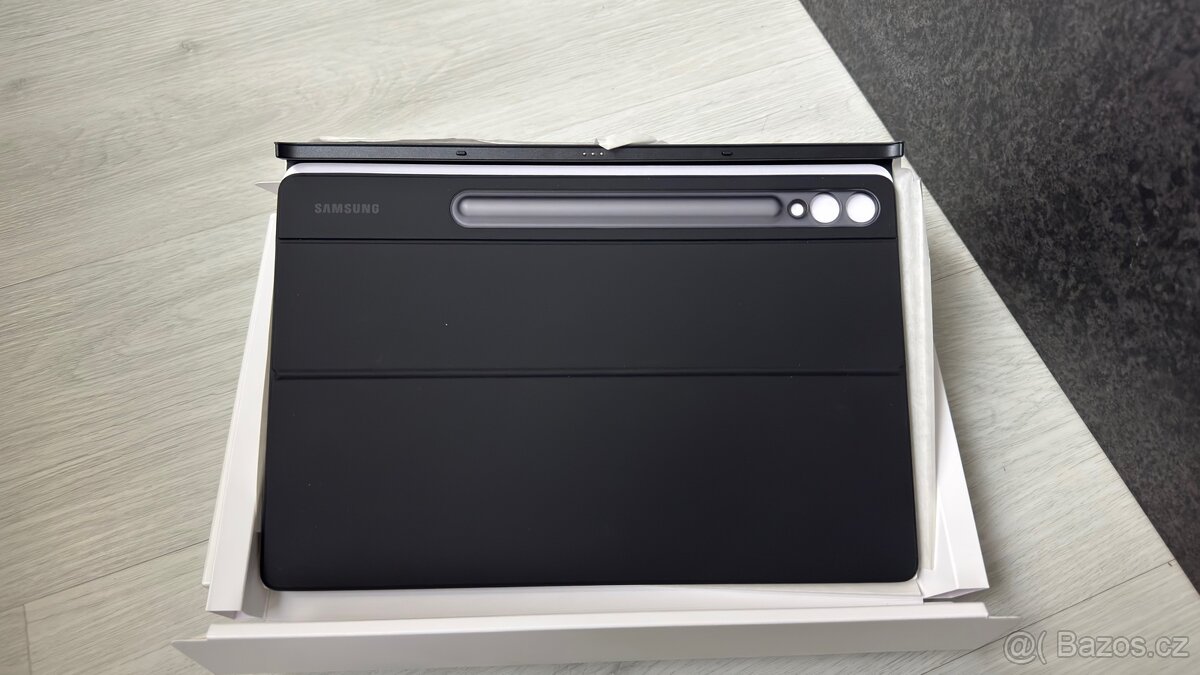 Pouzdro na tablet Samsung Galaxy Tab S10+ S9+ černá US - 3