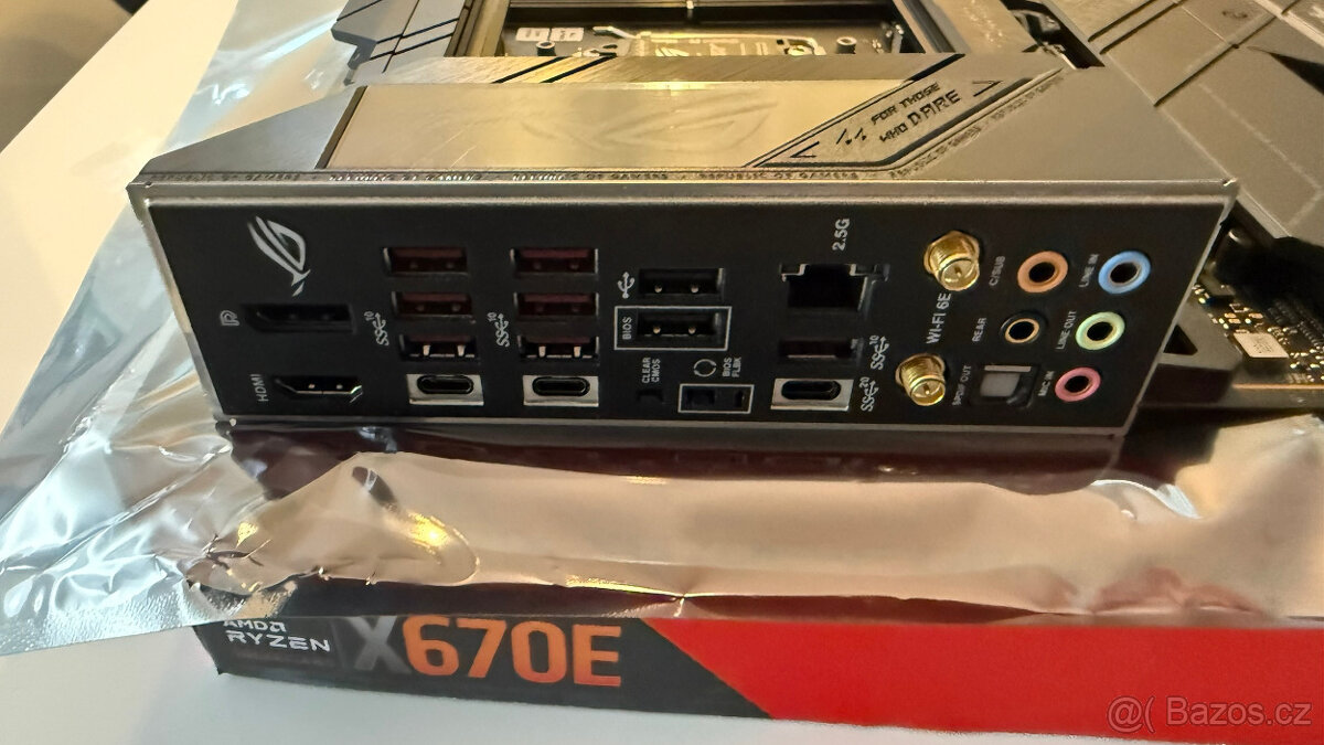 ASUS ROG STRIX X670E-F GAMING WIFI - 3