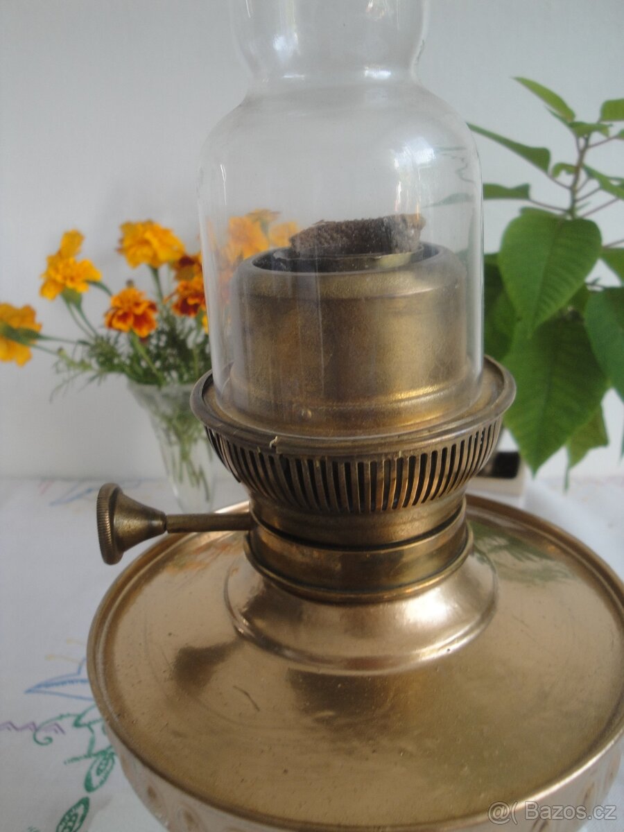 stará plechová petrolejka - 3