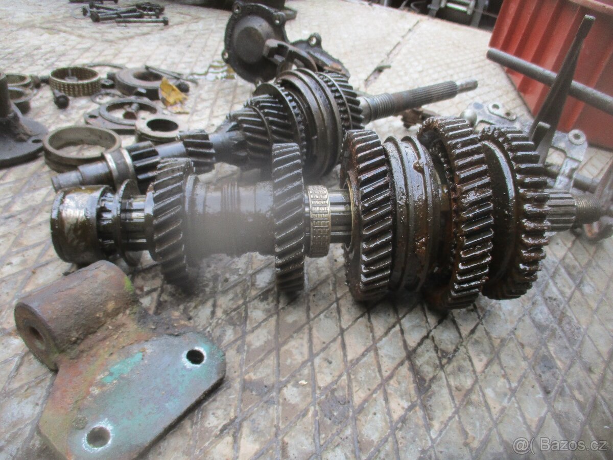 motor a díly převodovky Multicar M 22 - 3