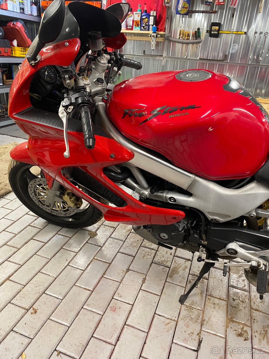 Honda vtr1000 1997 - 3