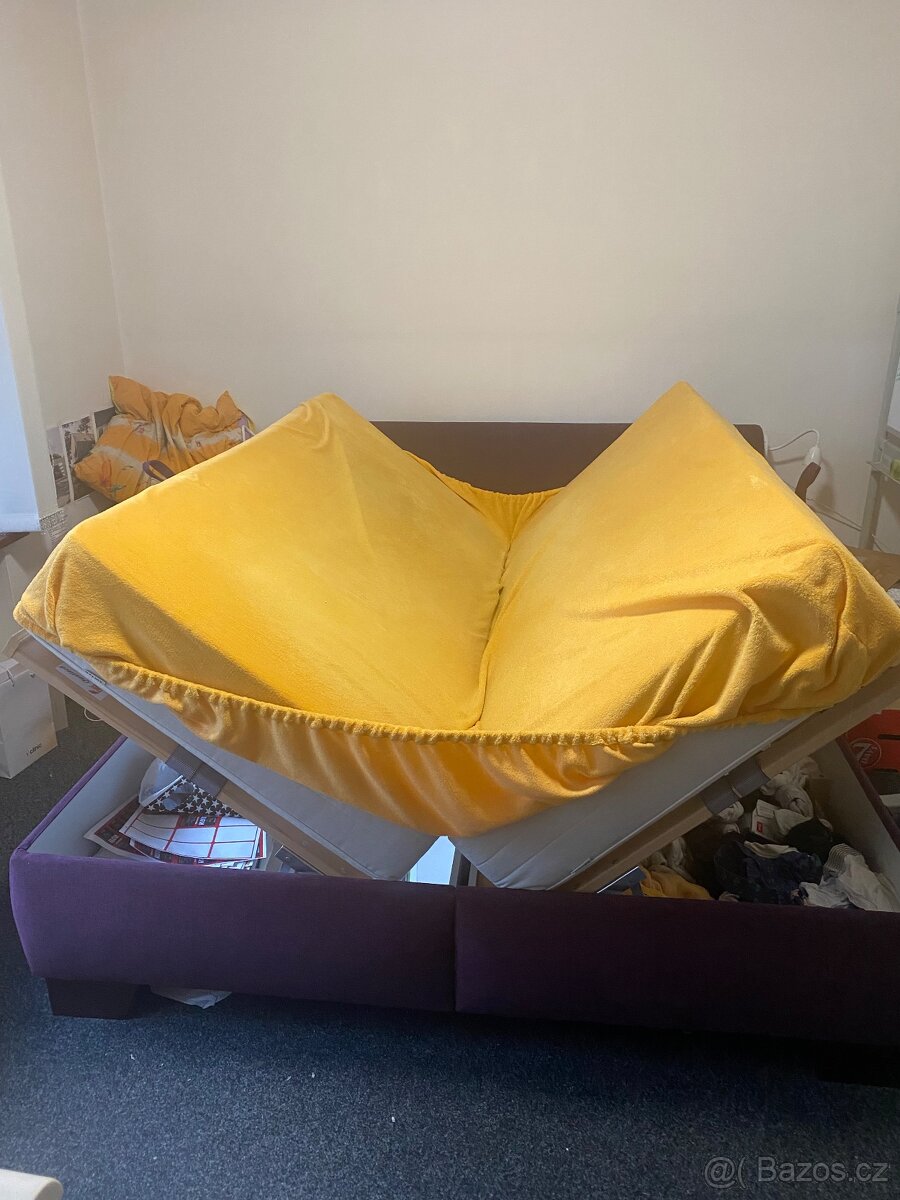 Prodám postel 180x 200 Cm - skoro nová - 3