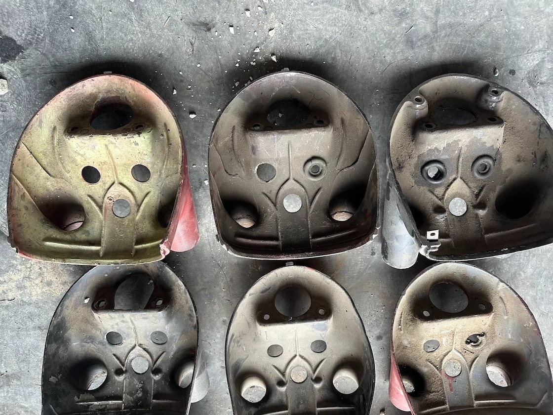 Predám spodní maska JAWA ČZ 175/356 CZ 175/450 LIAtiová - 3