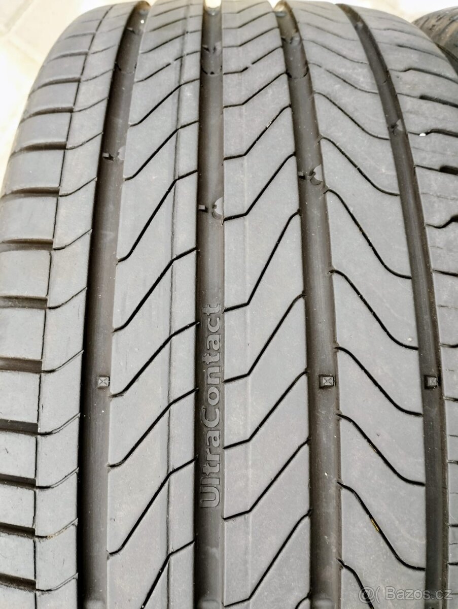 Continental UltraContact 225/45 R17 91Y - 3
