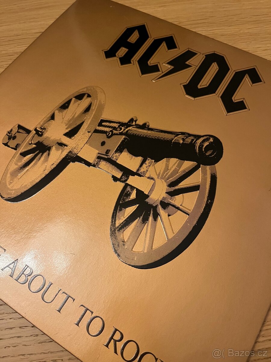 AC/DC – For Those About To Rock We Salute You - 3