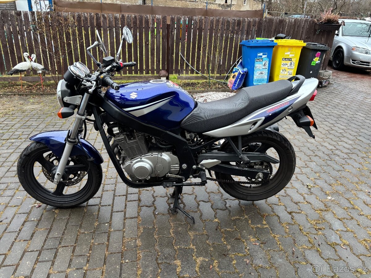 Suzuki GS500 - 3