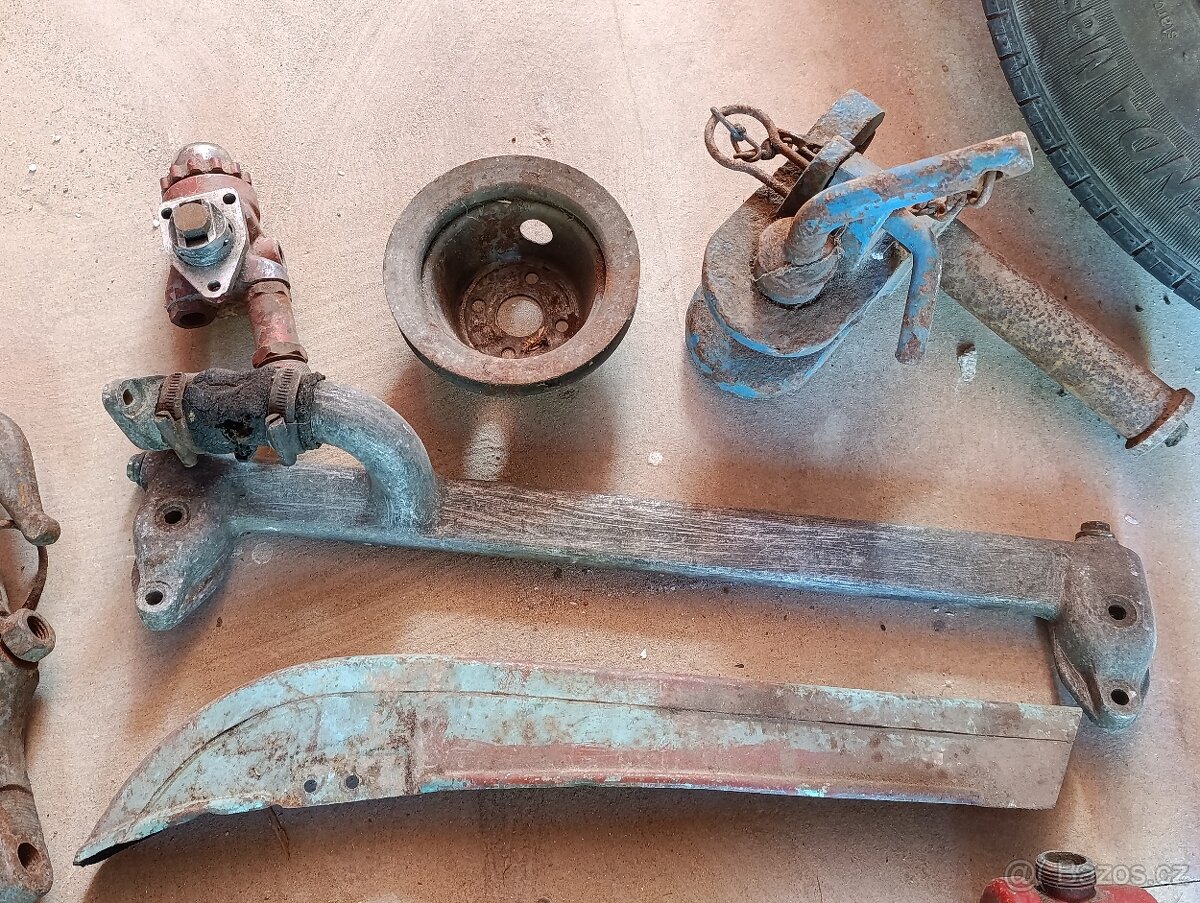 Staré auto moto díly - 3