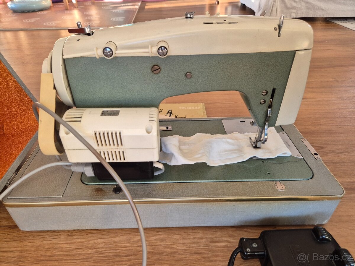 Přenosný šicí stroj Veritas Textima - 3