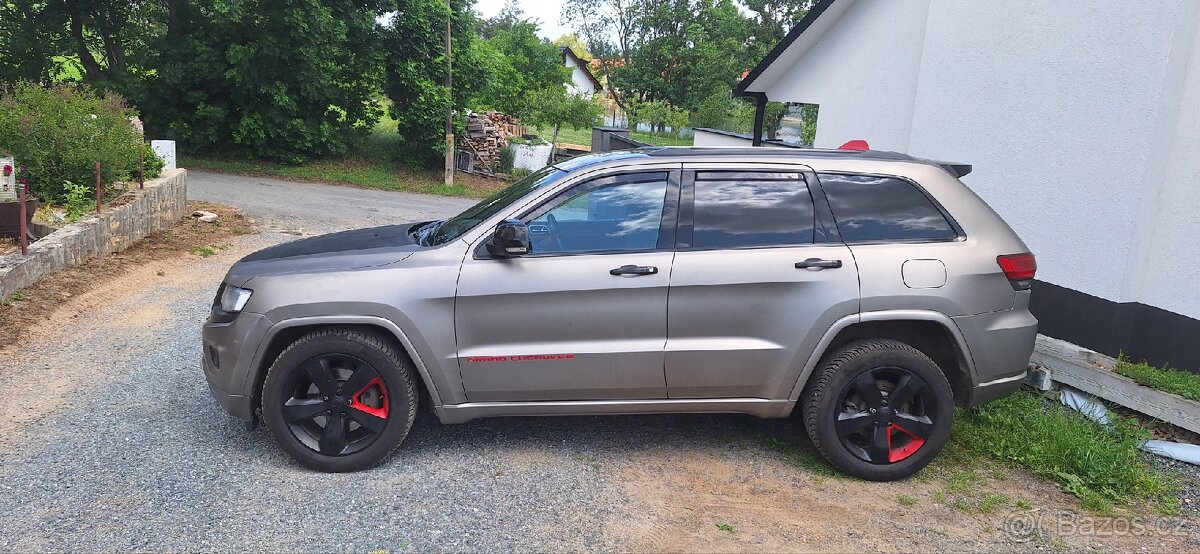 JEEP GRAND CHEROKEE OVERLAND 3.0 CRD, ODPOČET DPH(KEYLESS)