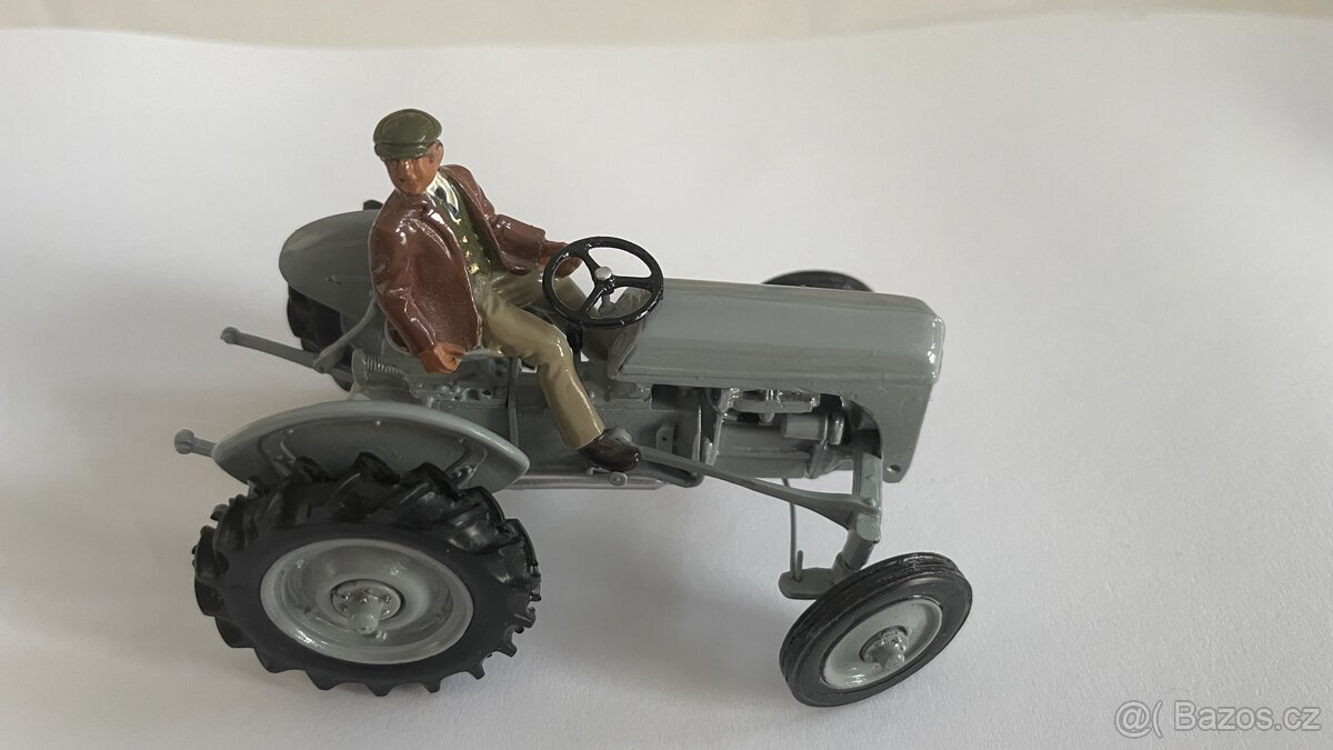 Model traktoru Ferguson TE20 - 3