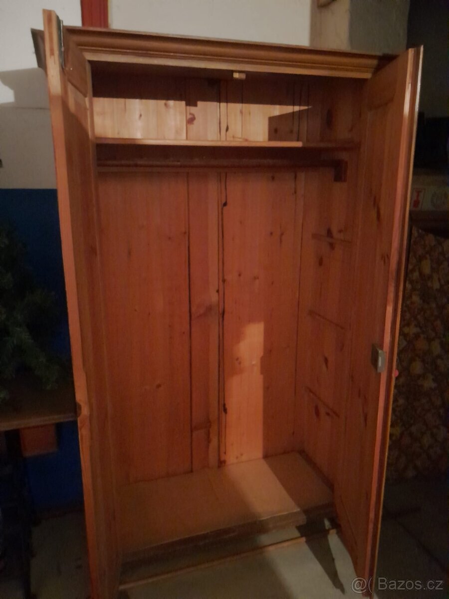 Šatní skříň - 3