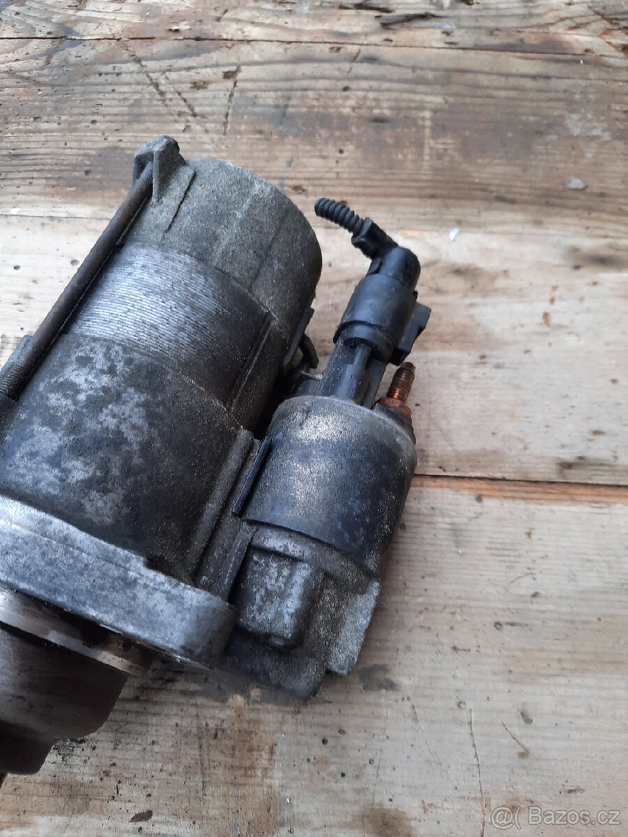 Startér (Touran) - 3