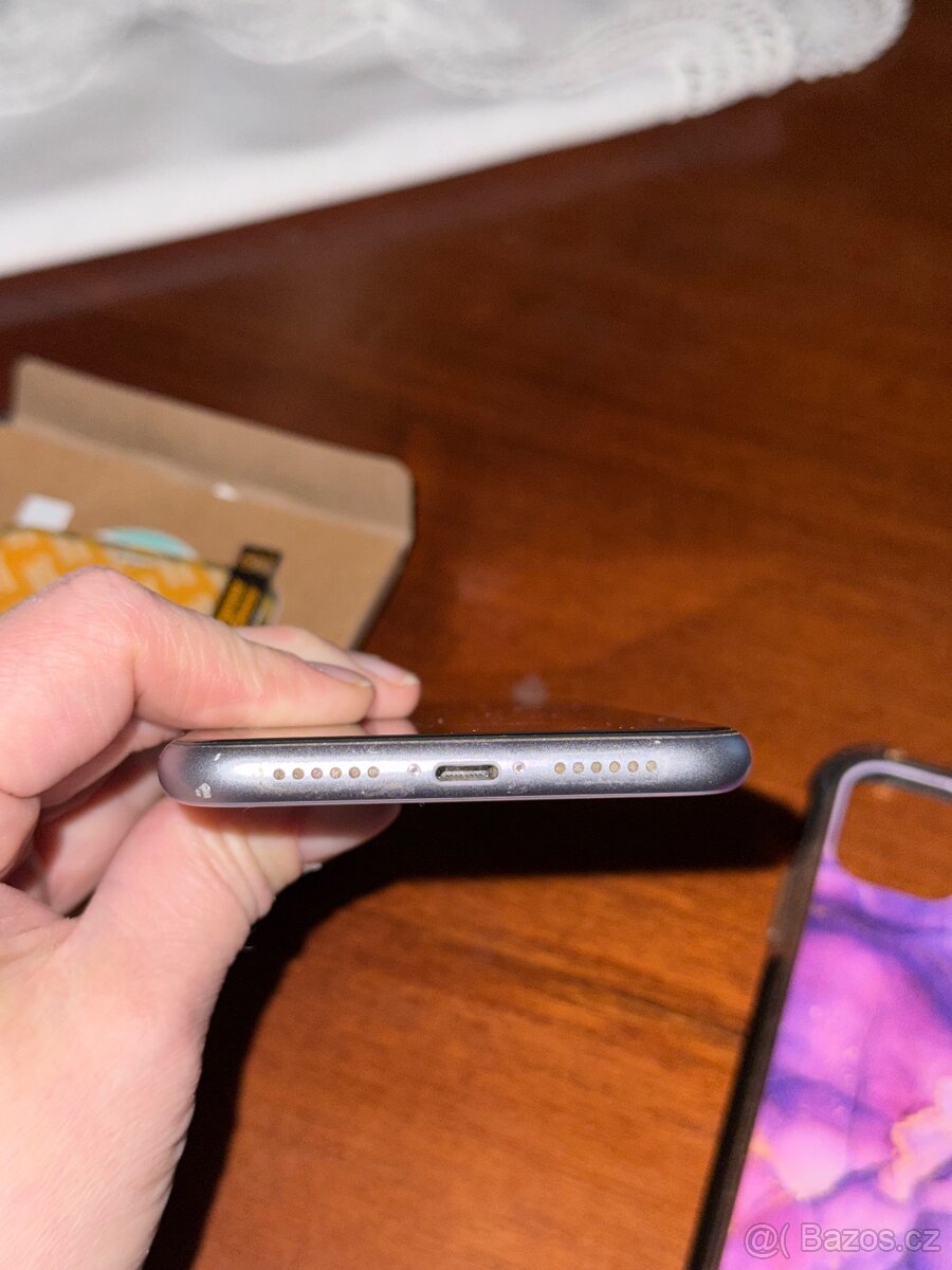 iPhone 11 Pro 256 gb vcetne pancer glass - 3