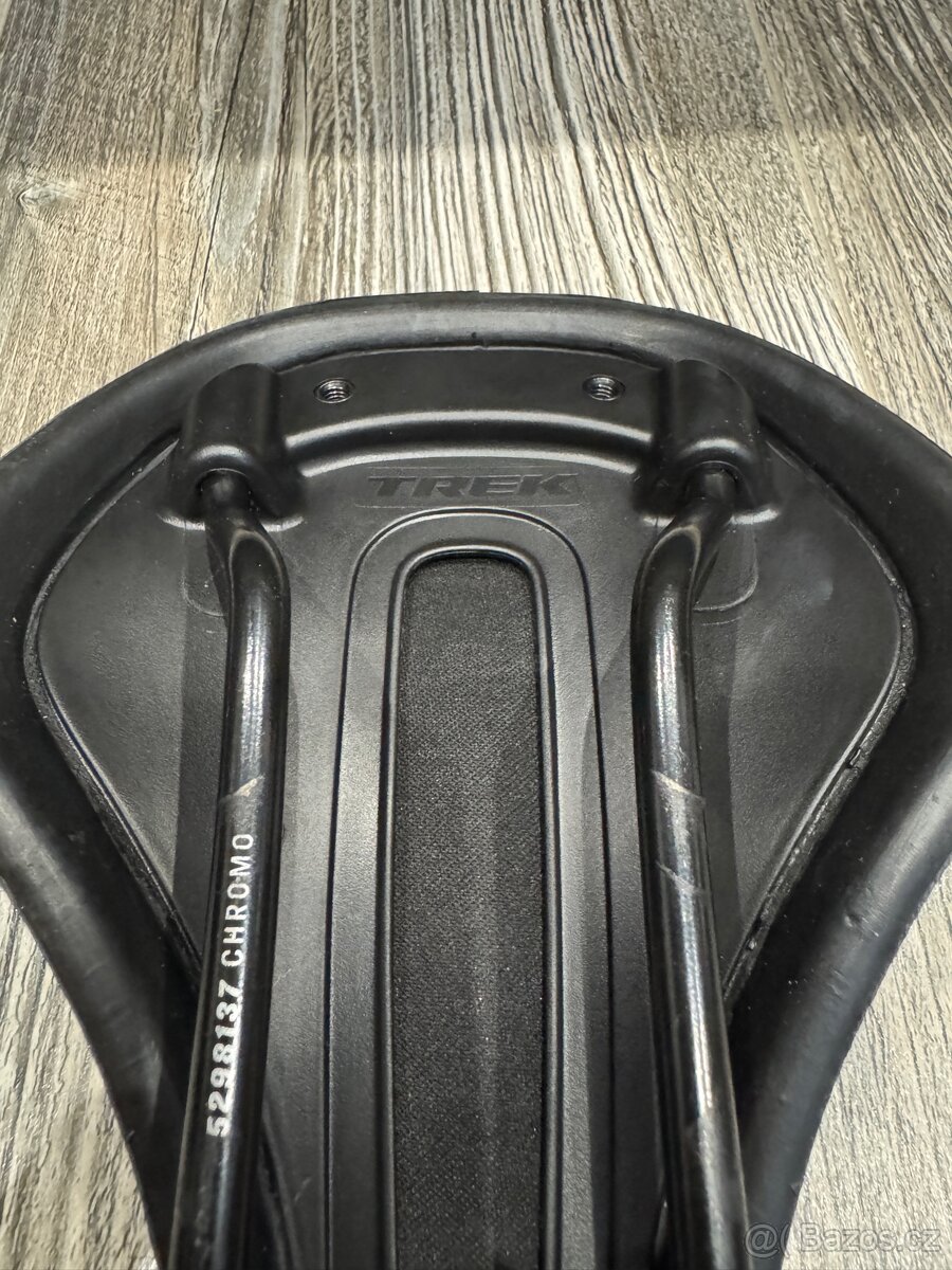 Prodám nové sedlo TREK - 3
