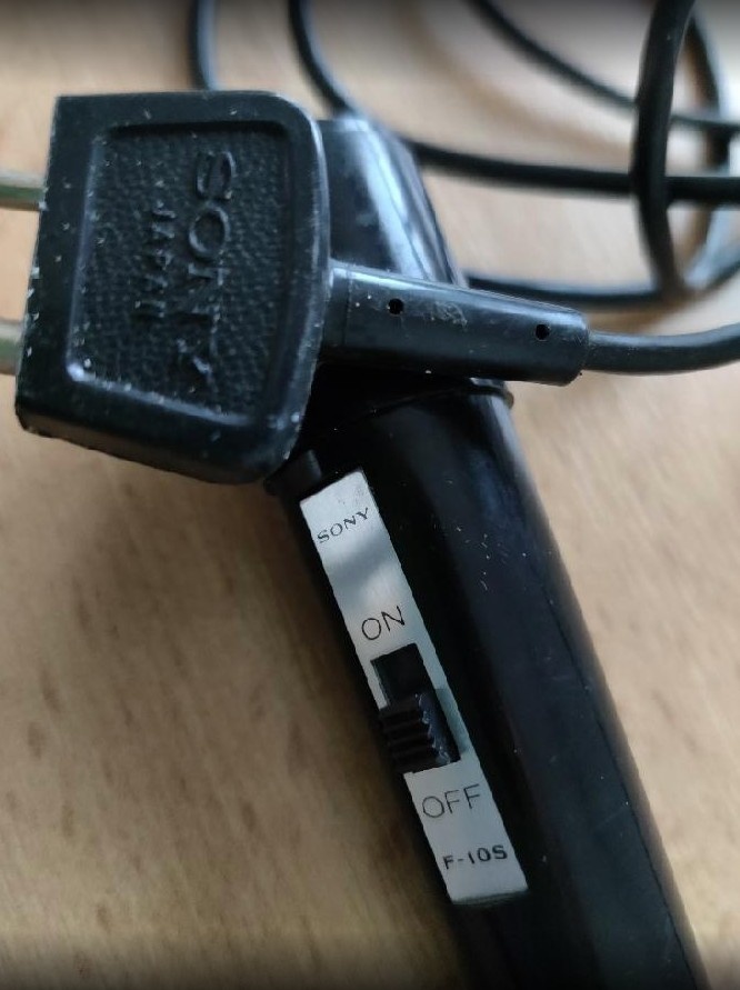 malý retro mikrofon SONY F10-S - 3