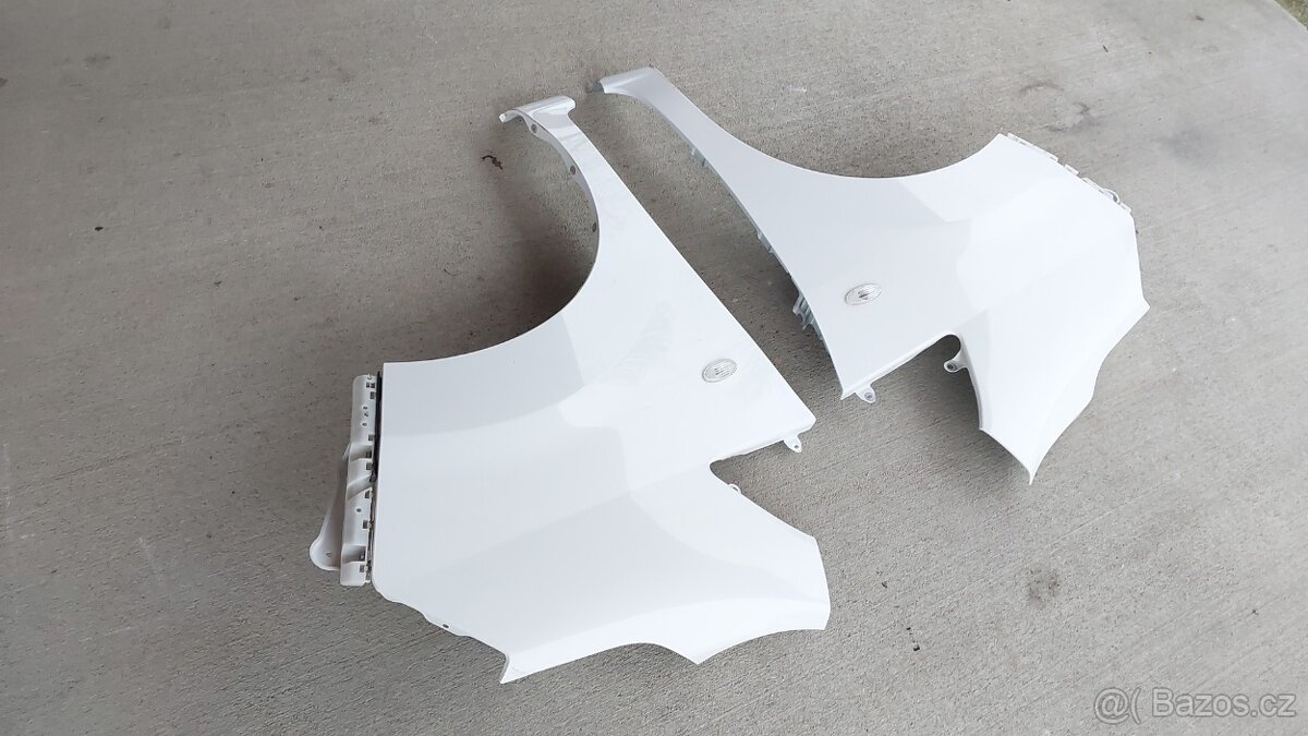 Nissan NV200 : Blatníky přední bílé - 3