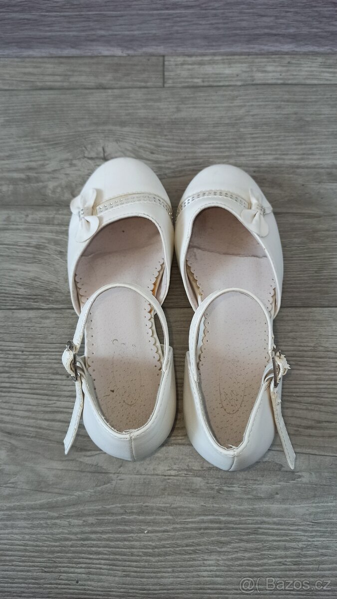 Bílé střevíčky vel. 32 - 3