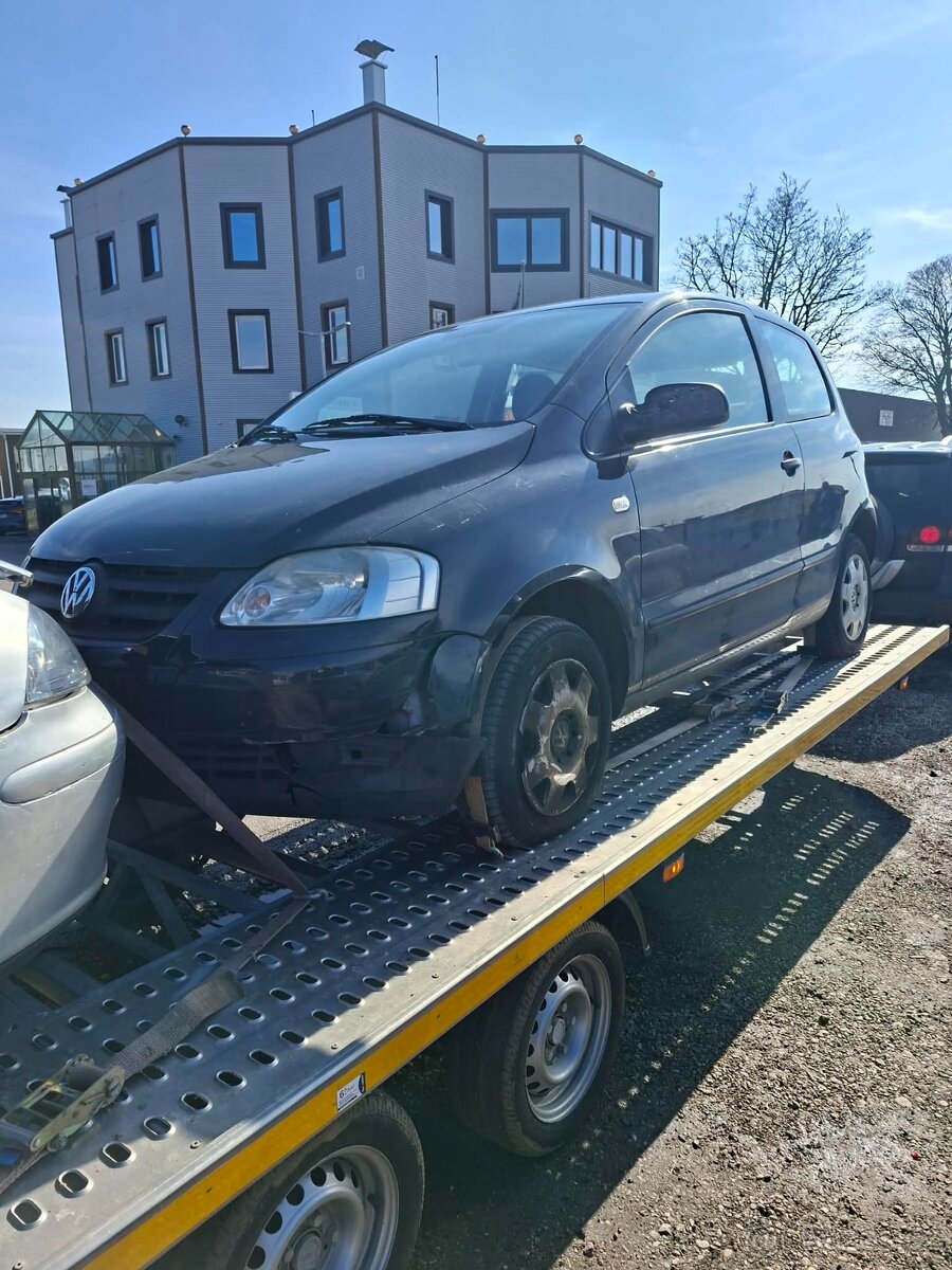 Rozpredám VW Fox 1.2HTP 40kw BMD 2007 - 3