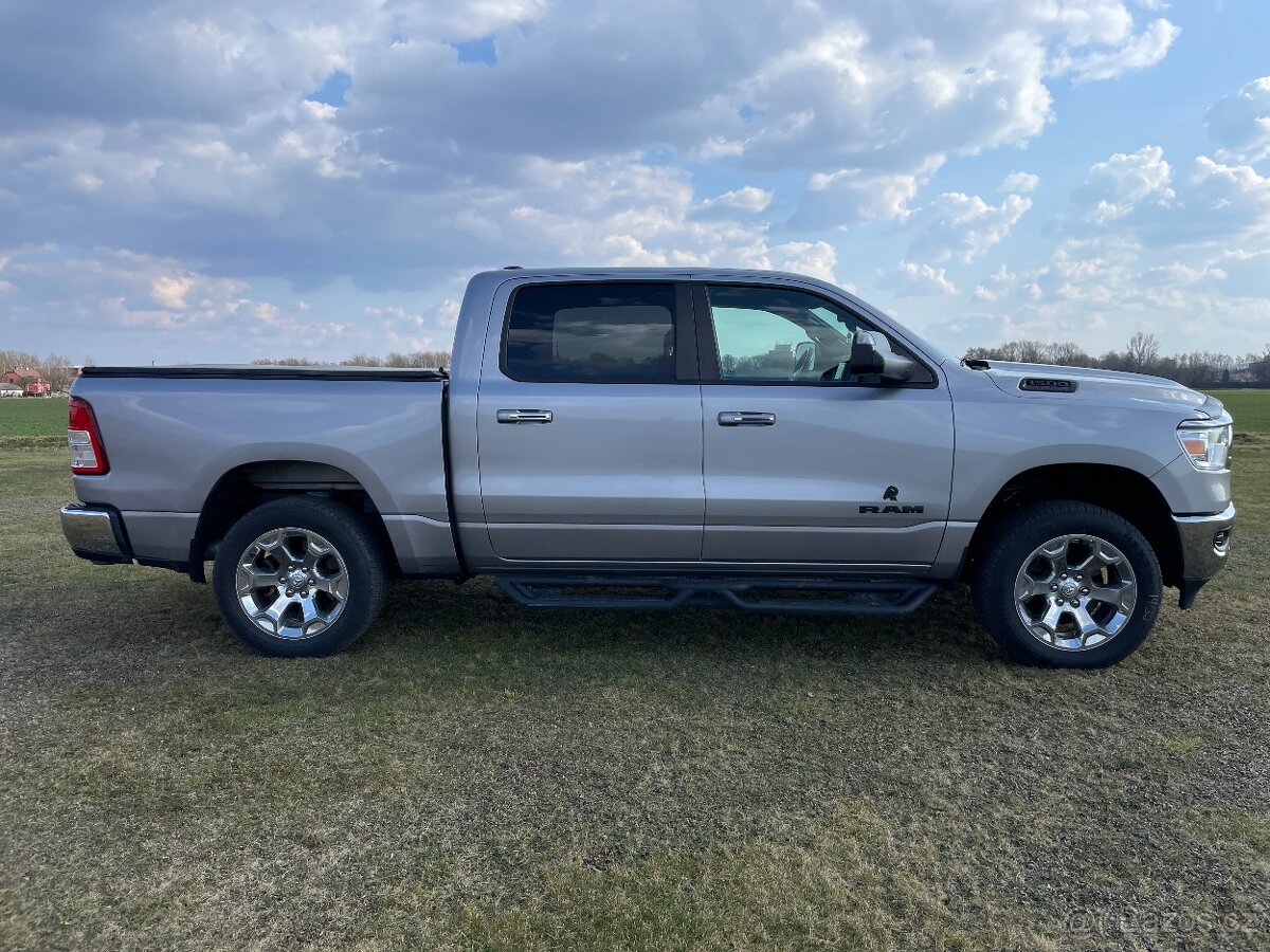 Dodge RAM 1500 BIGHORN r.v.2020 - 3