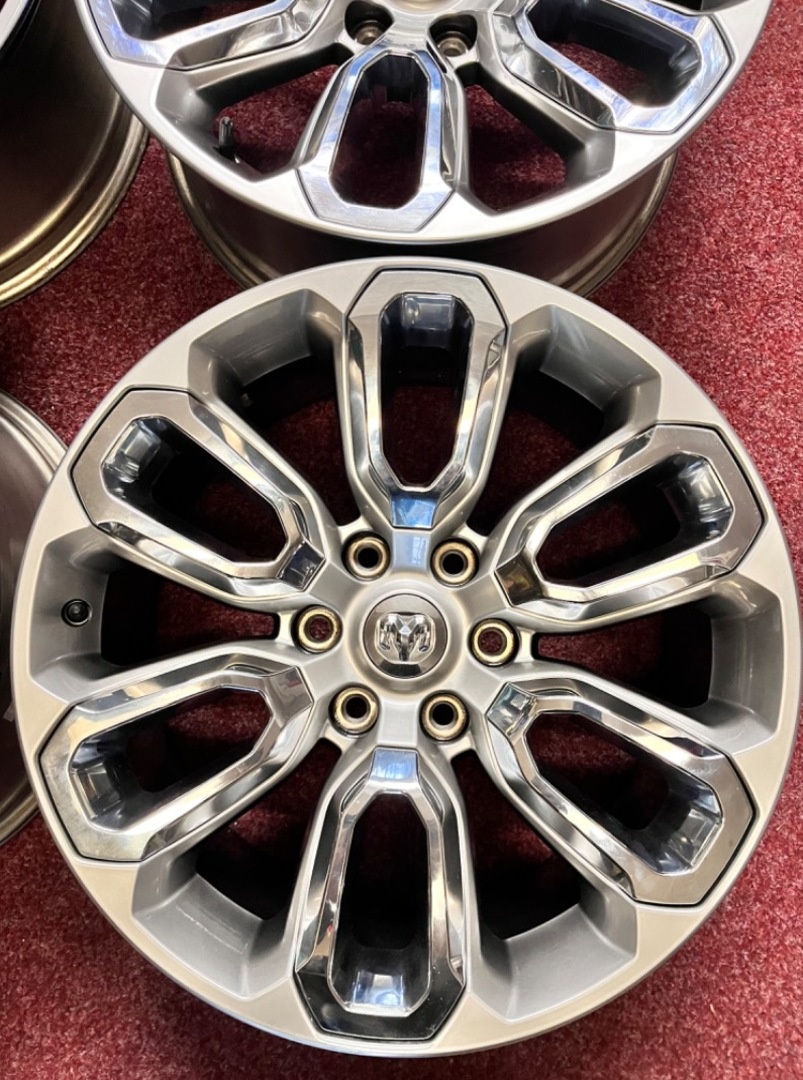 6x139.7 R20 Originál Dodge RAM 5.Generace - TOP STAV - 3