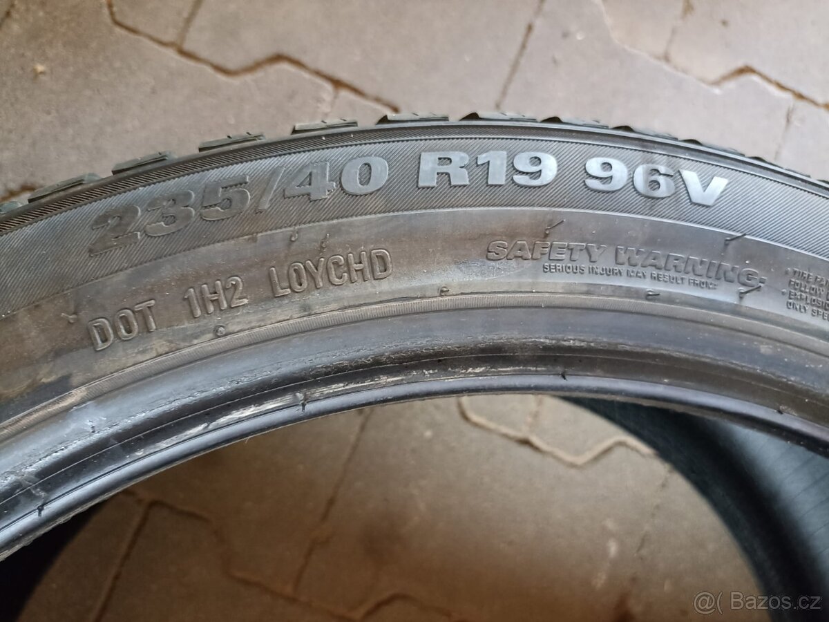zimní 235/40 R19 - 3