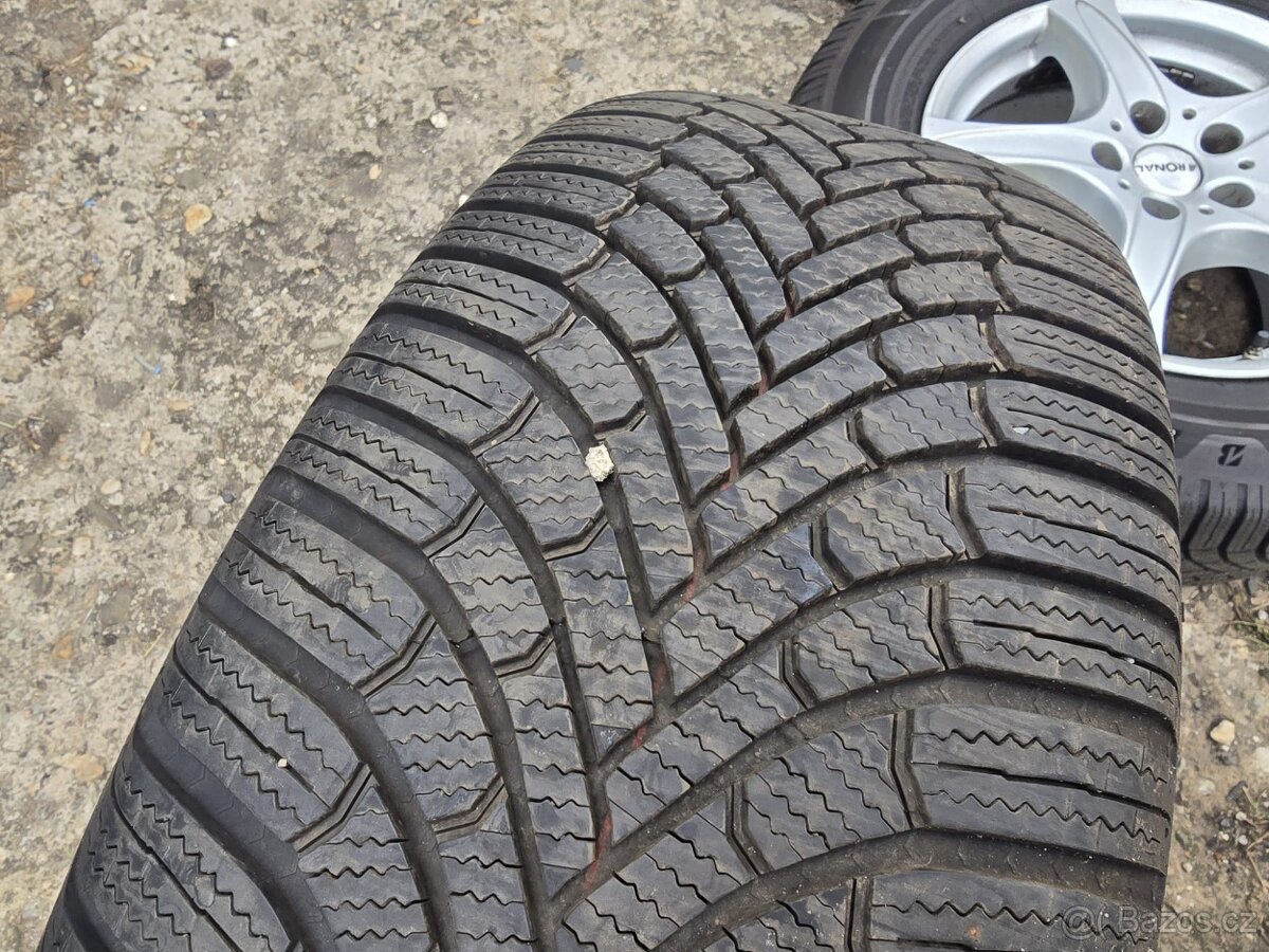 VW Amarok 245x65xR17 - 3
