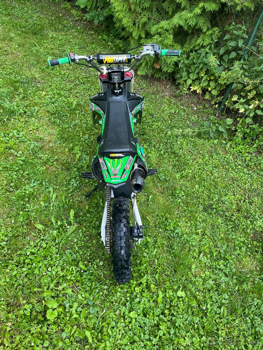 Stomp 125