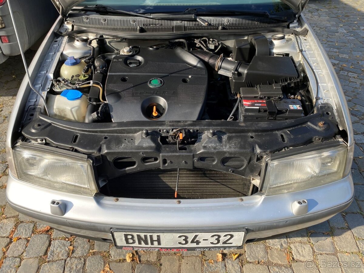 Škoda Octavia I (v plné výbavě) - 3