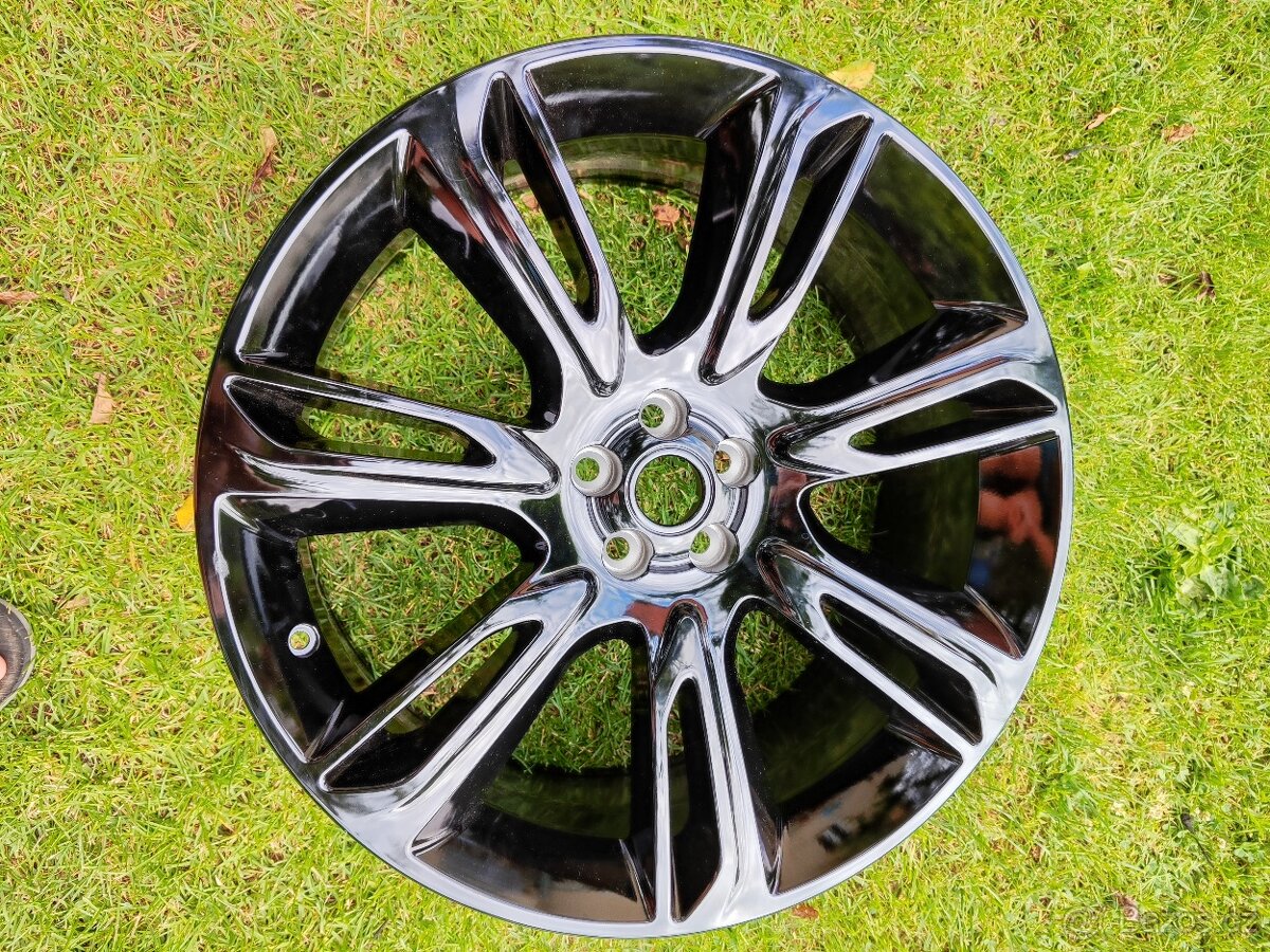 1 kus zánovní disk Range Rover Velar r22 5x108
