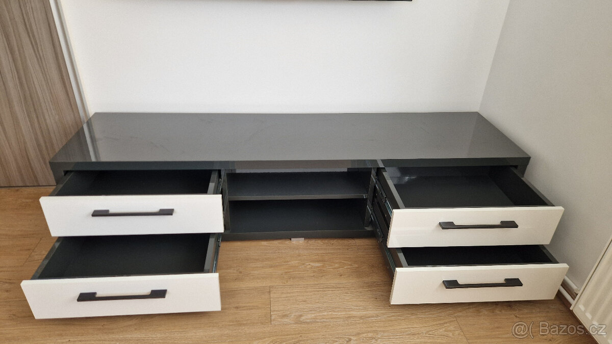 TV stolek pod TV - 3