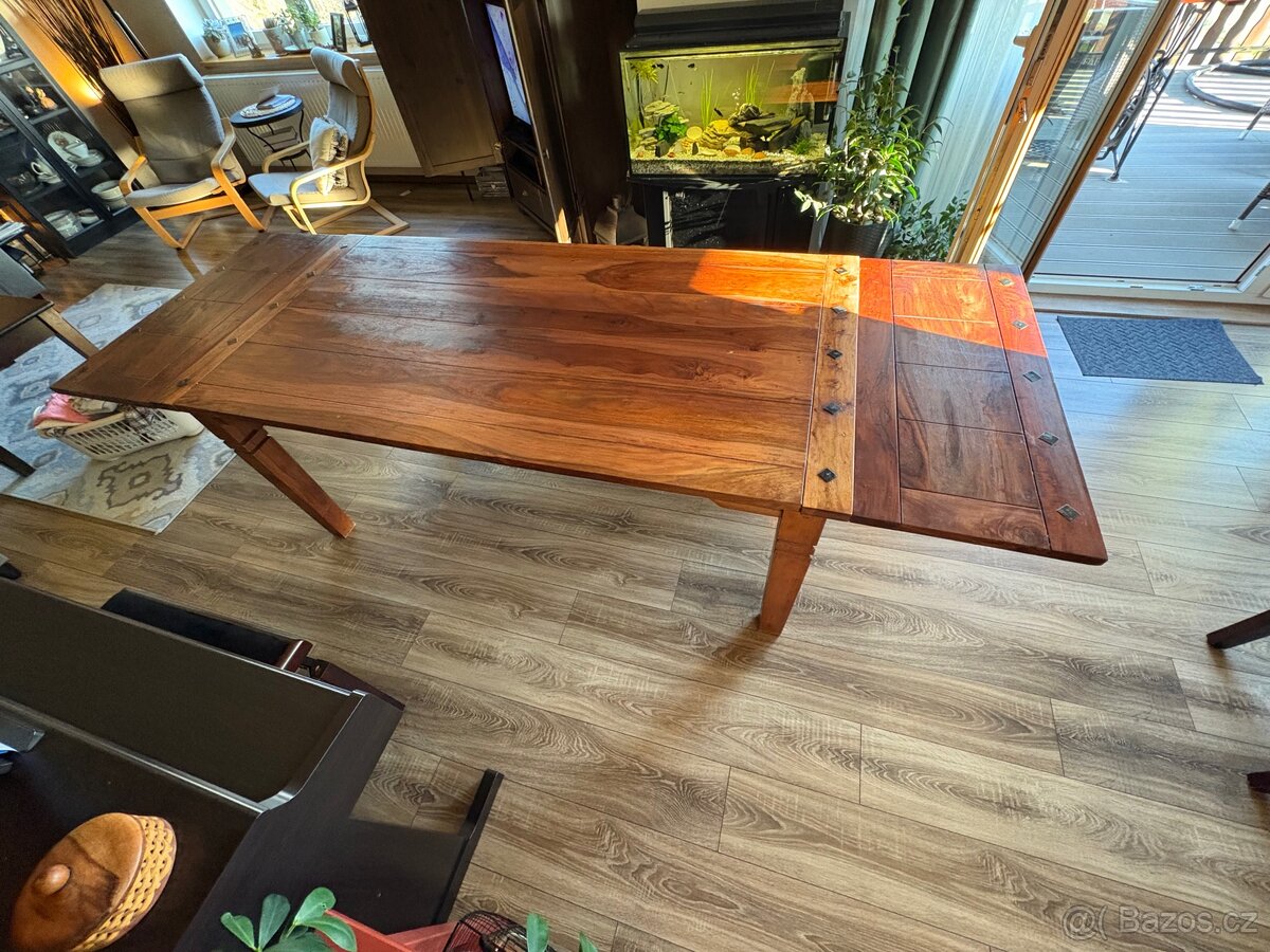 Jídelní stůl - 3