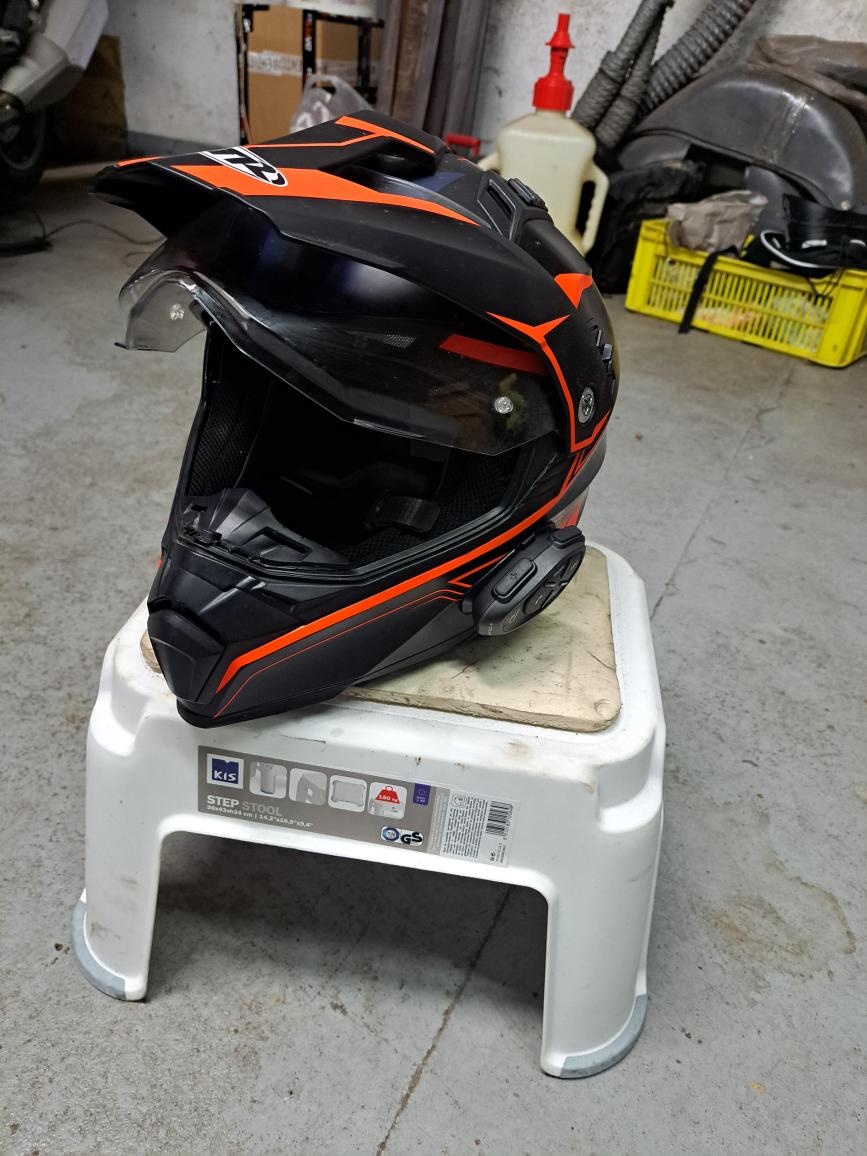 Enduro helma s intercomem vel. M 57-58cm - 3