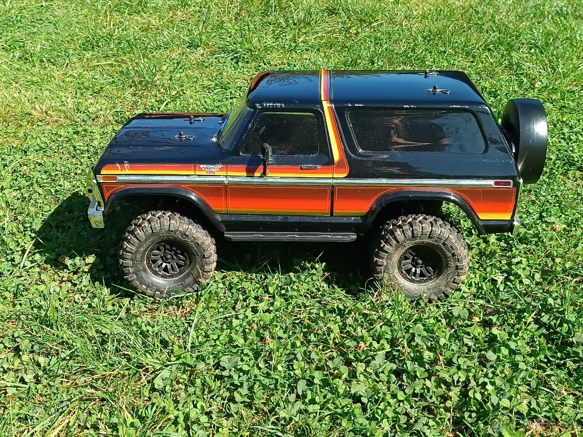 RC model Traxxas TRX-4 - Ford Bronco + příslušenství - 3