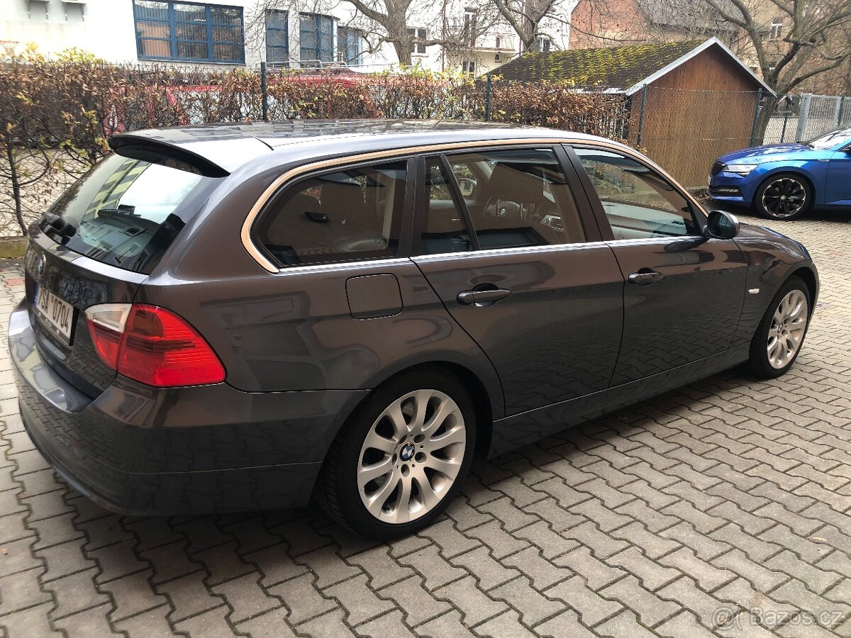 BMW 325ix e90 160KW - 3