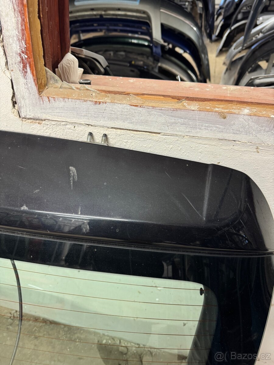 Hyundai i30, zadní 5. (páté) dveře - 3