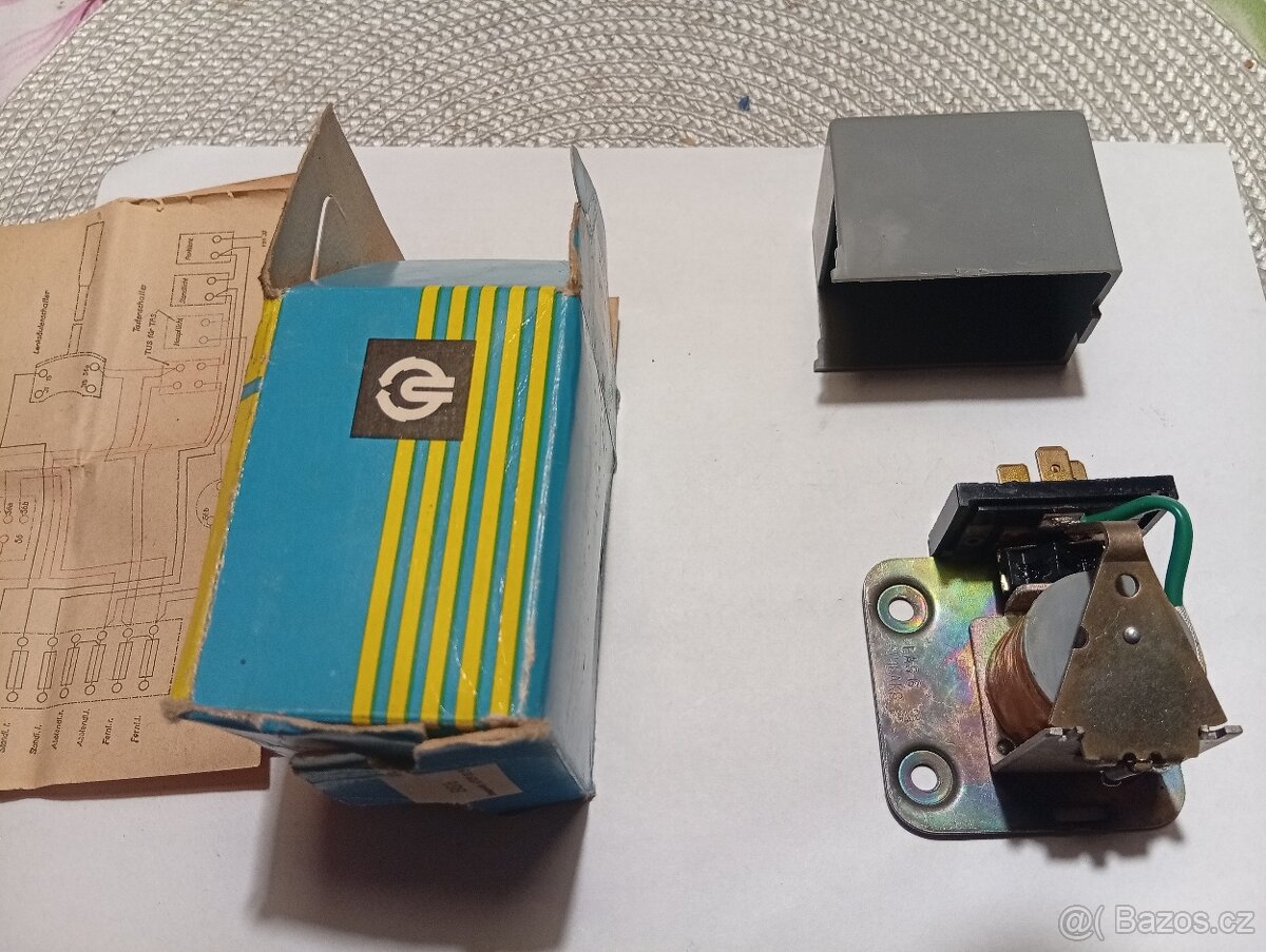 Trabant nový prepinač světel 6 V - 3