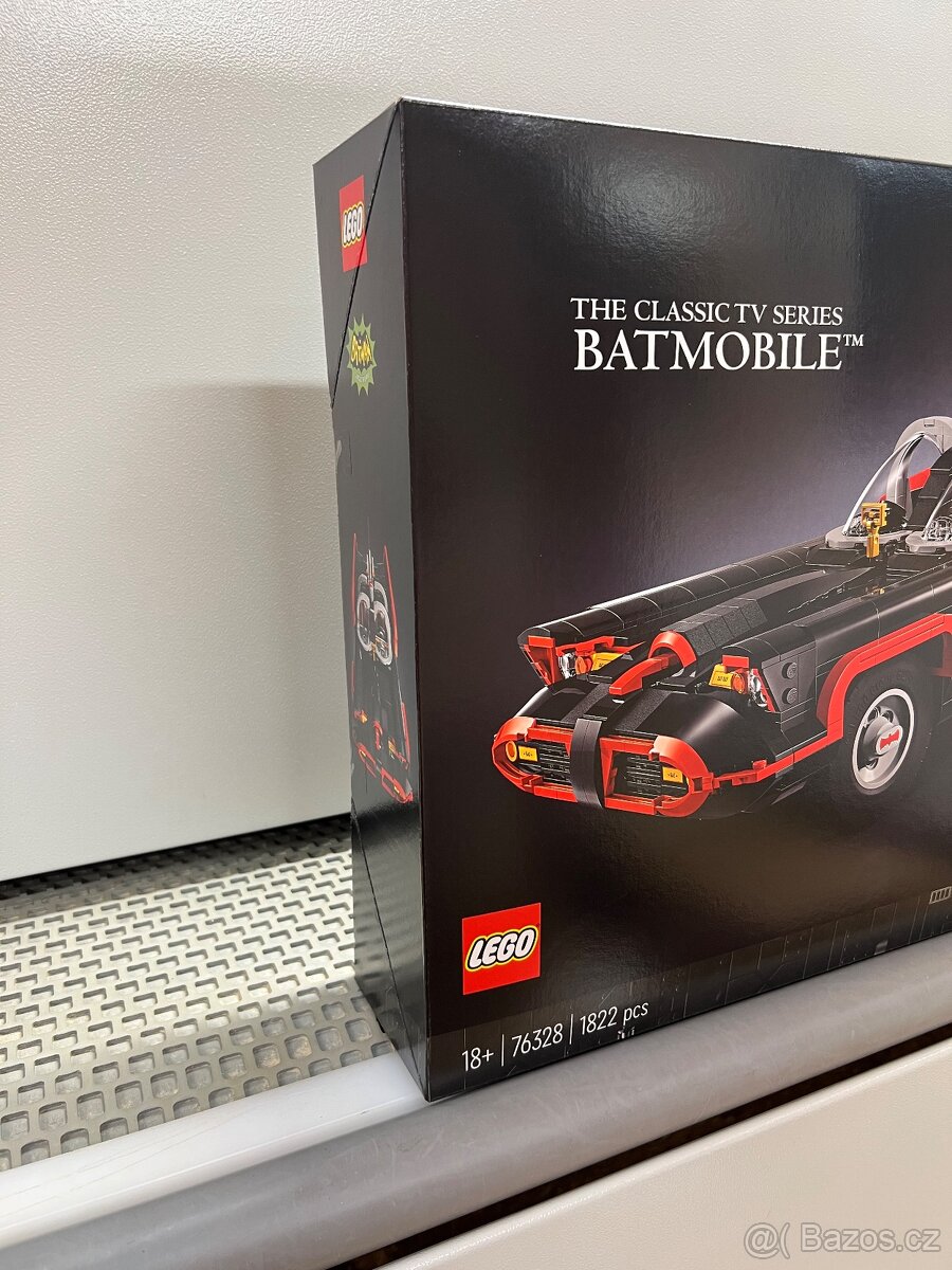 LEGO 76328 Batman™: Batmobil z klasického TV seriálu - 3