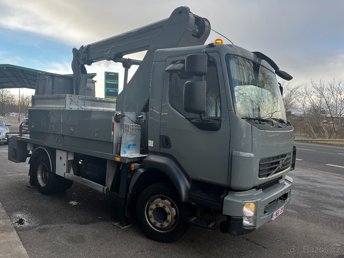 Volvo FL240 plošina - 3