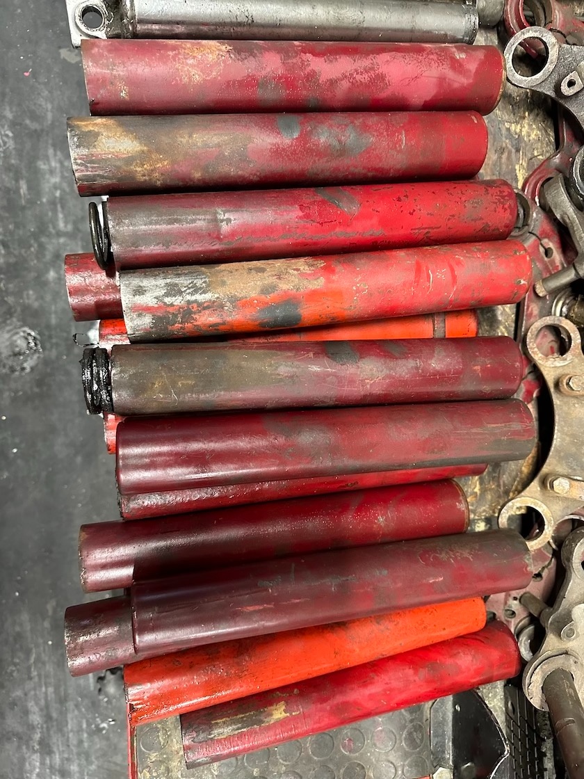 Predám prední tlumiče, vidlice, okuláre JAWA 250 350 panelka - 3