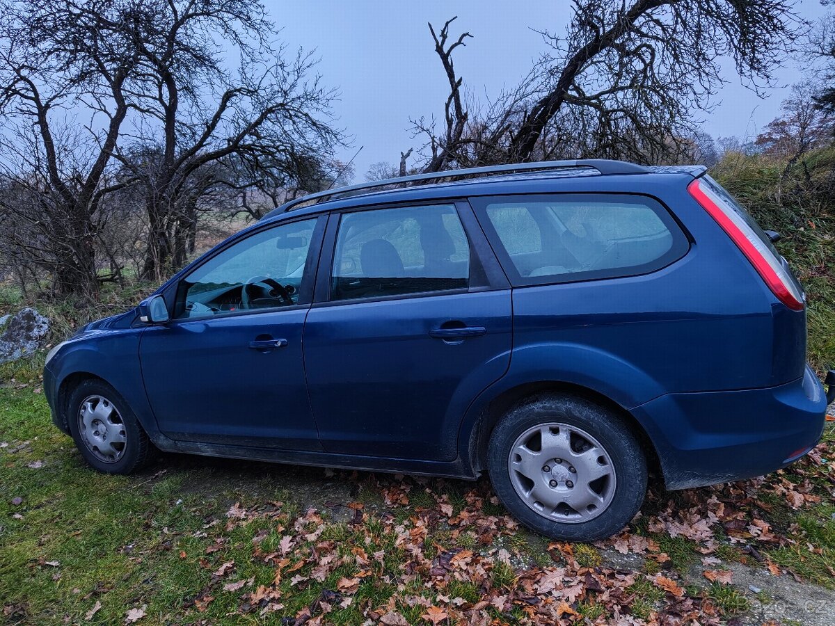 Ford Focus 1.6 nafta - 3
