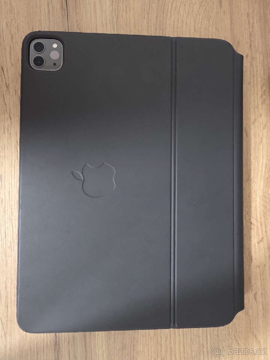 iPad Pro 11" (2020) 128 GB + Magic keyboard CZ - 3