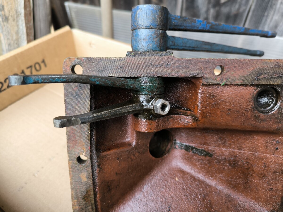 Víko převodovky PF 62 - 3