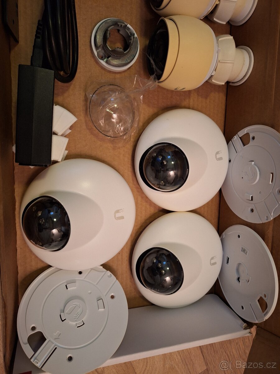 Kamerový systém,kamery,switch,UNIFI,router - 3
