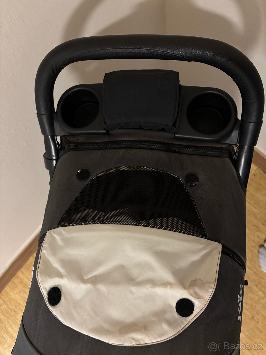 Kočárek Joie - 3
