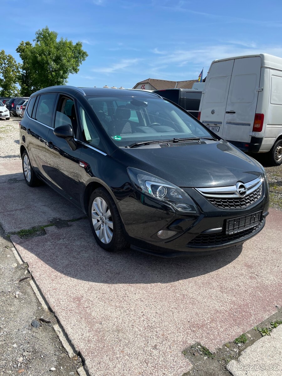 Opel Zafira - 3
