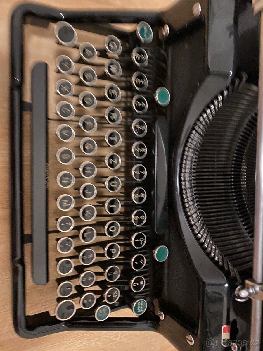 Psací stroj UNDERWOOD ELLIOTT FISHER CO. - 3