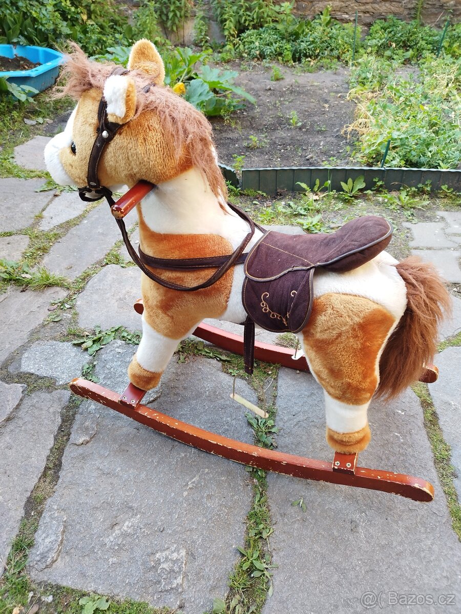 Houpací koník - 3
