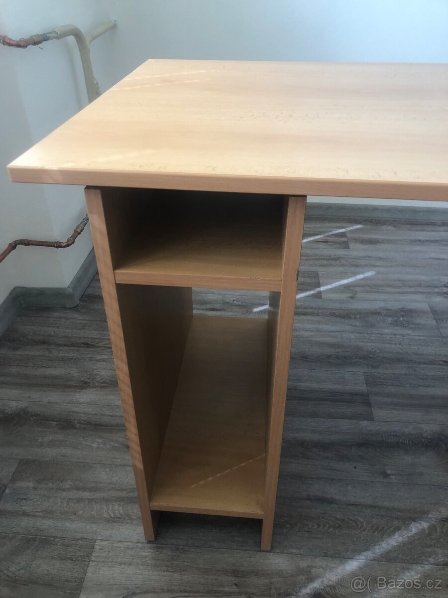 Menší psací stůl - 3